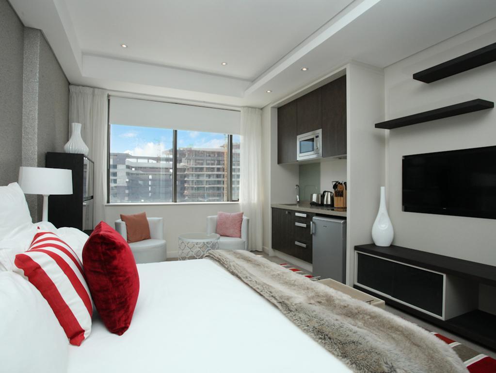 Luxurious Sandton Skye Apartment Exterior photo