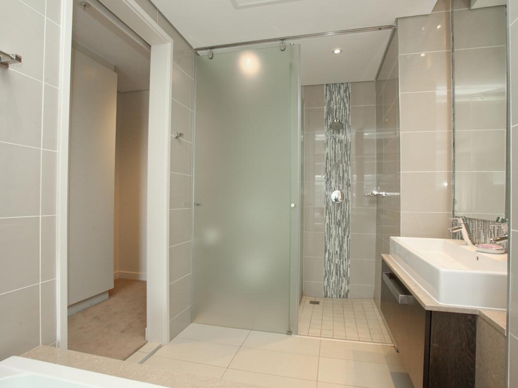 Luxurious Sandton Skye Apartment Exterior photo